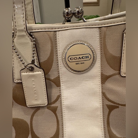 Coach - Signature Stripe Kisslock Carryall - Cream/Tan - EUC - 2011 Very Clean - Picture 2 of 11